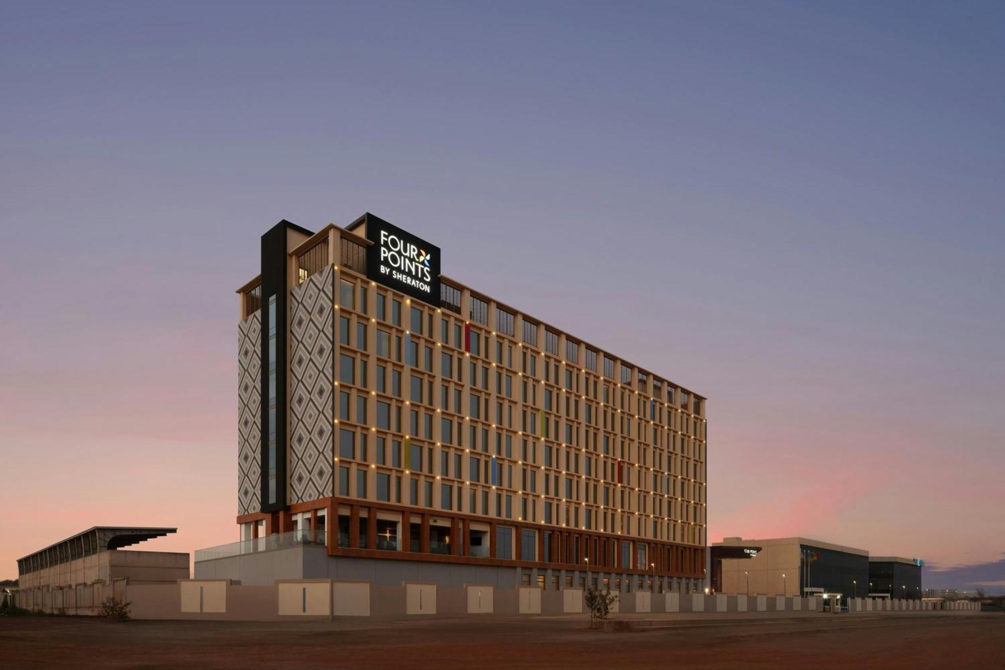 Four Points By Sheraton Dakar Diamniadio Noflaye Exterior foto